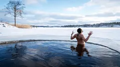 Kallt vatten som stresstest för kroppen: fördelar och oväntade risker